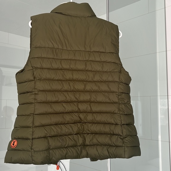 Gorgeous nearly new vest with cozy fleece interior - Picture 4 of 4